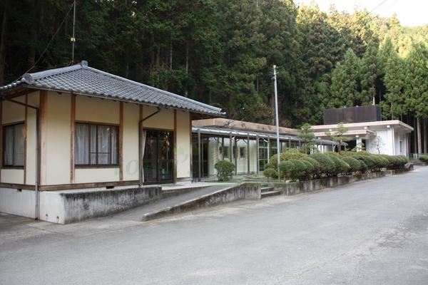 静岡・愛知で葬儀・葬式・家族葬をお探しなら家族葬のトワーズ 天竜斎場の内装画像